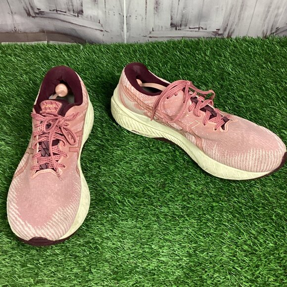 Asics GT-2000 Pink Running Shoes 11 - Picture 1 of 13